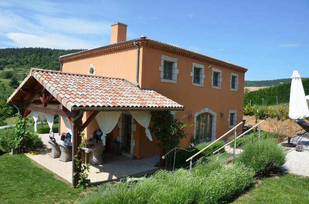 Bed and Breakfast La Bastide de Fontaille à Saint-Félicien Extérieur photo