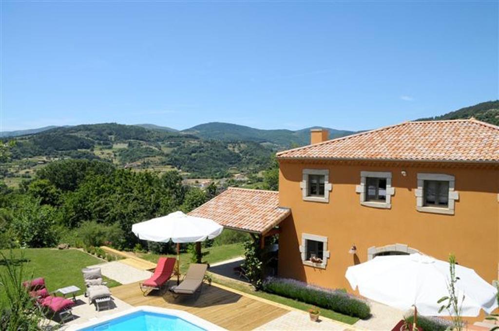 Bed and Breakfast La Bastide de Fontaille à Saint-Félicien Extérieur photo